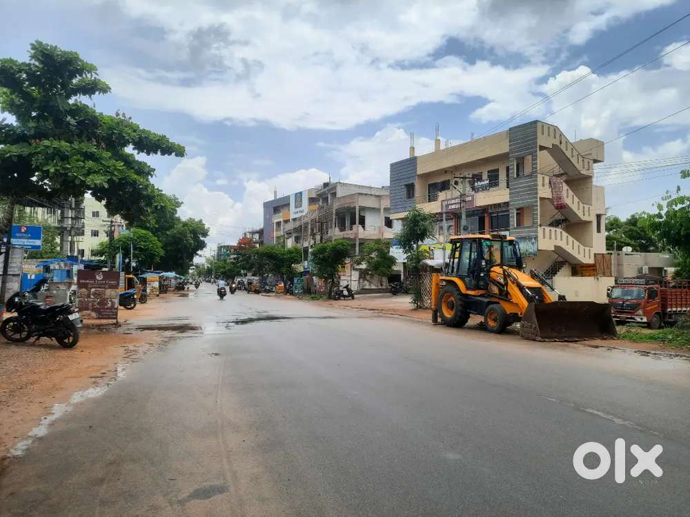 100 SQ YADS READY TO CONSTRUCT PRIME LOCATION NARAPALLY