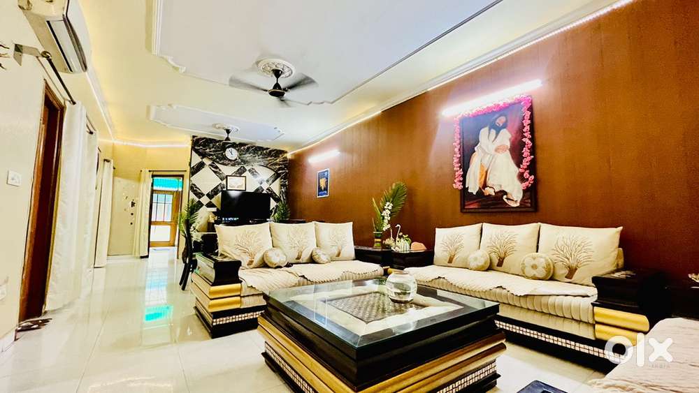 200 gaz apartment with 200 gaz roof rights in gated township