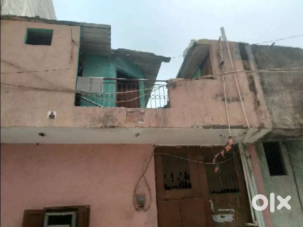 Home for sale 50 gaj madan pur khadar near  Kalindi Kunj thana Delhi