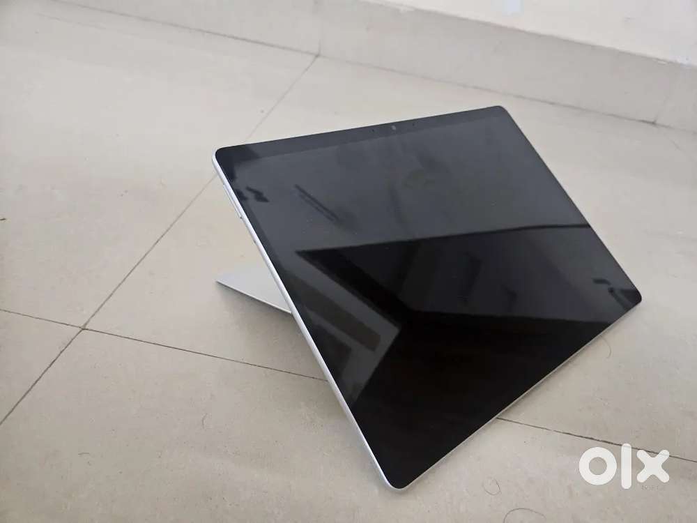 Microsoft surface pro 8 13'