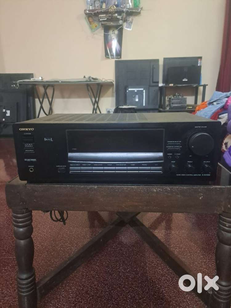 ONKYO AV RECIEVER FOR URGENT SALE!!!