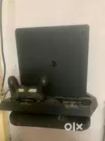 ps4 slim 500 gb(urgent selling) only serious buyers dm me..
