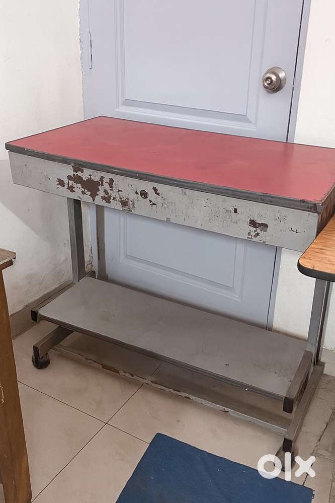 Sturdy Metal Work Table with Shelf – Perfect for Office/Workshop