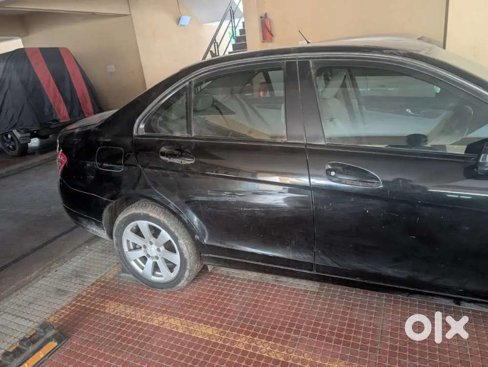 Mercedes-Benz C-Class 2011 Diesel 86000 Km Driven