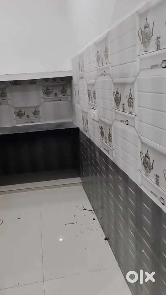 Ground floor and 1st floor front available