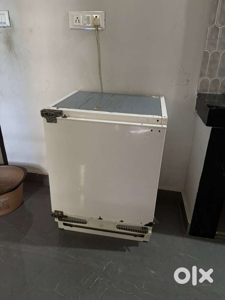Under counter Built in fridge