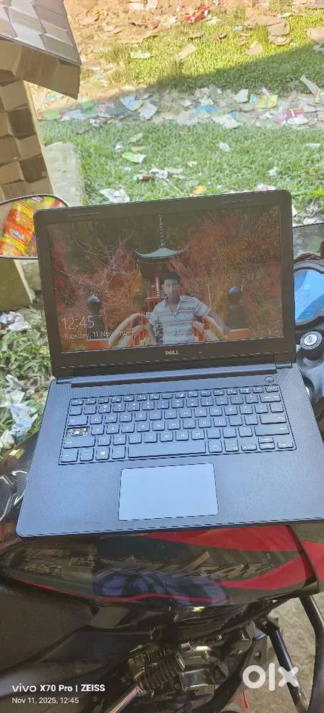 DL laptop 4GB ram sorry 28 GB