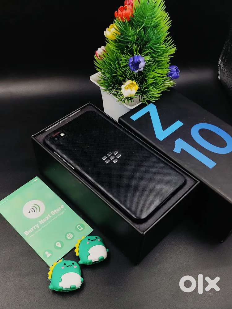 BLACKBERRY Z10 - GOOD CONDITION MOBILE WITH BILL AND ALL ACCESSORIES.