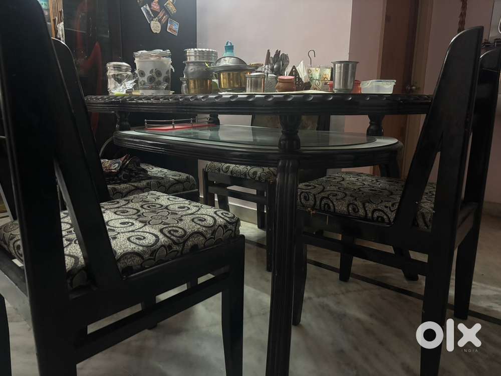 4seaters glass dining table with storage