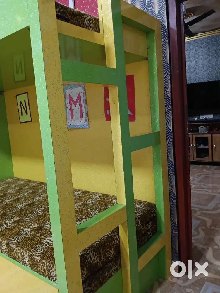 Bunk bed with storage box