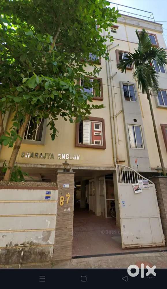 Rent for girls $ small family