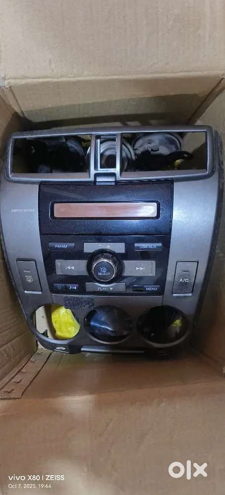 Honda city original player