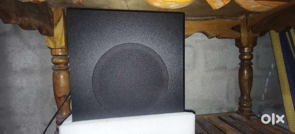 MOTOROLA sound bar 3 days used arjent money 4500