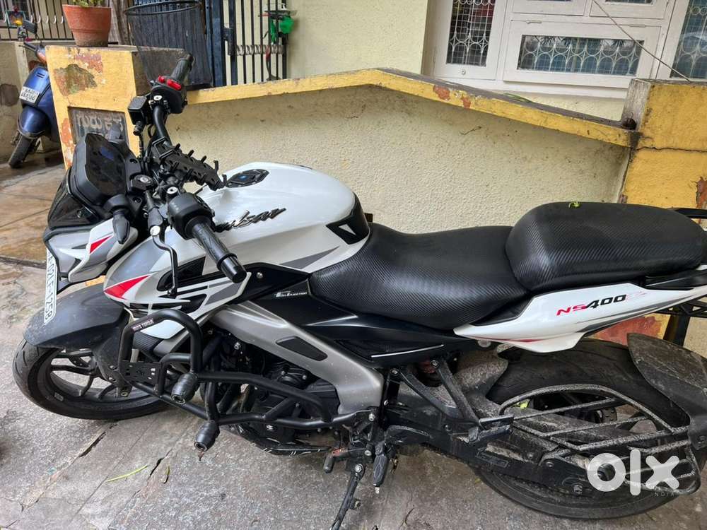 Pulsar 400 ns 2025 just 1000km driven