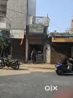 Main road shop on rent