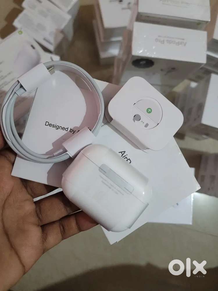 2 Apple Airpods Pro 2nd generation for just 1500