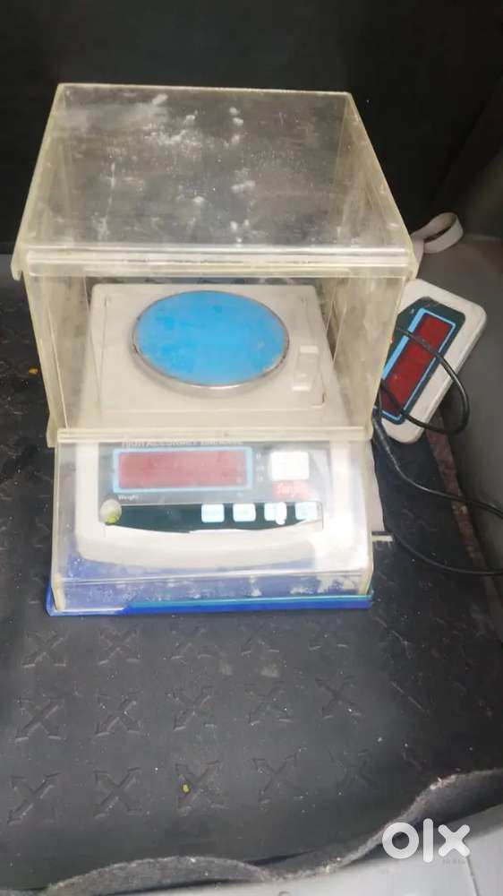 Gold weighing machine