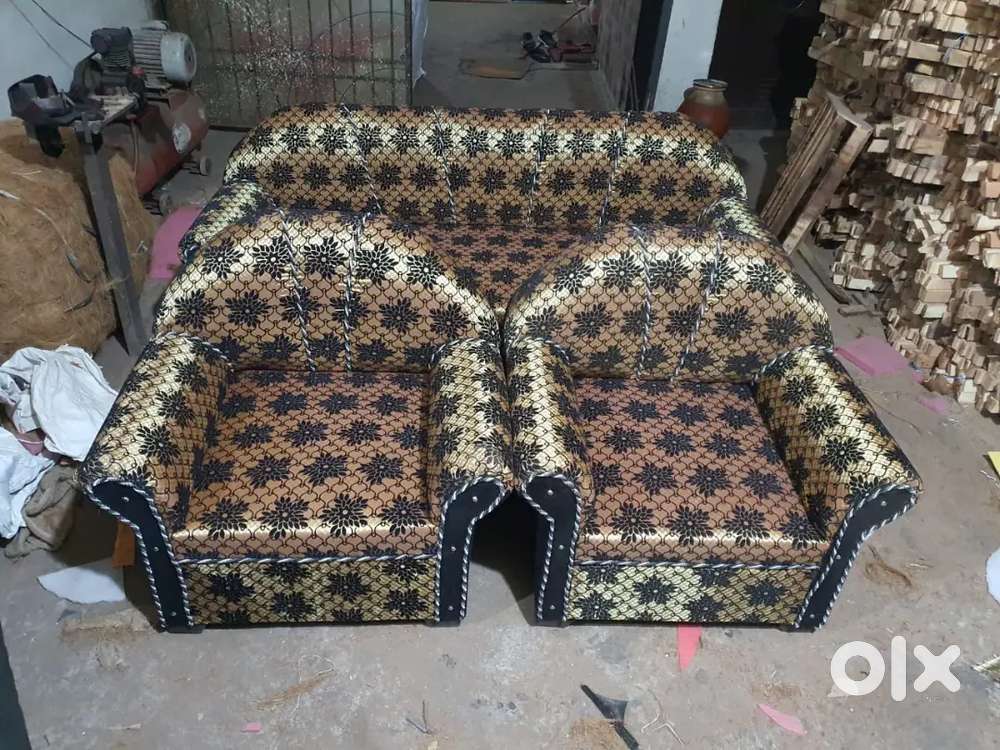 The Sofa factory offer न्यू ब्रांड 3+1+1 महाराजा सोफा  मात्र ₹6500