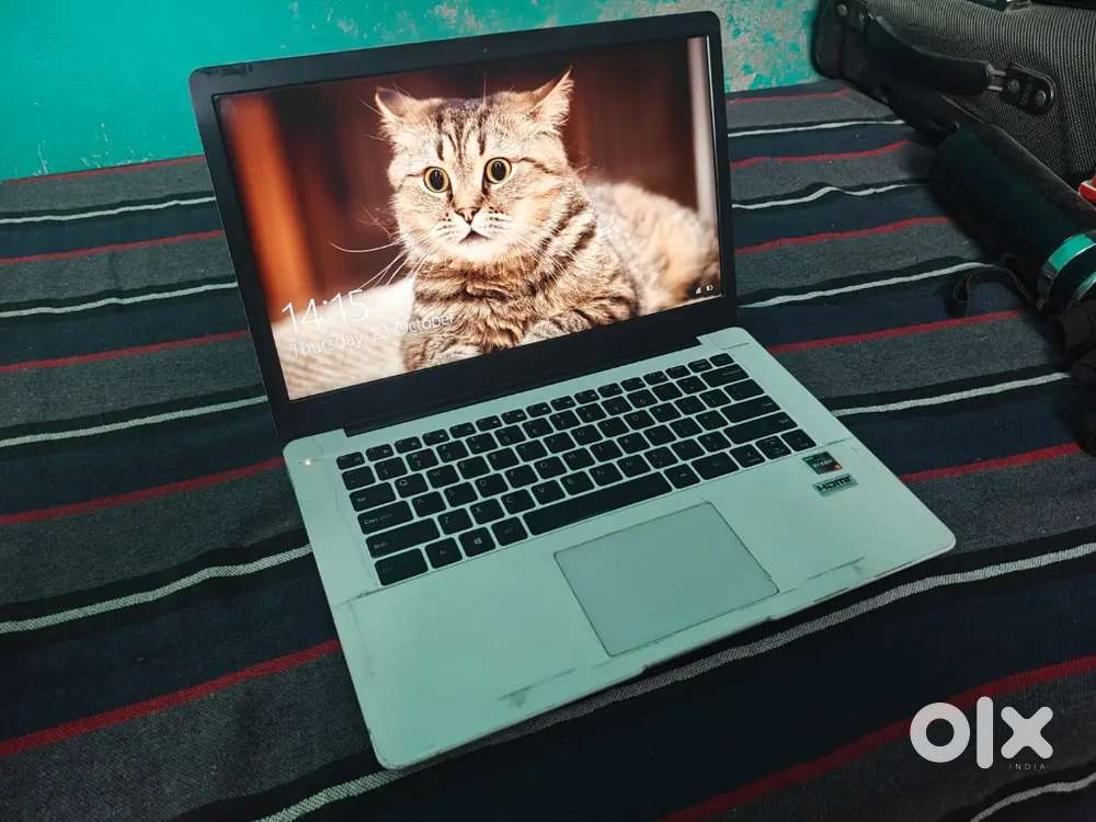 Stylish AVITA Laptop AMD Ryzen 5 Processor  Great Condition