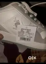 Selling brand new uspa sneaker