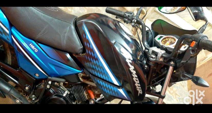 Well maintained Hero Glamour 125 CC Black sky blue