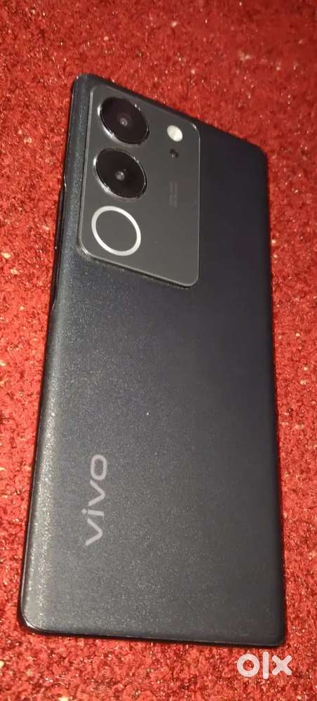 Vivo v29 5G  Ram 8+8.   Rom 128