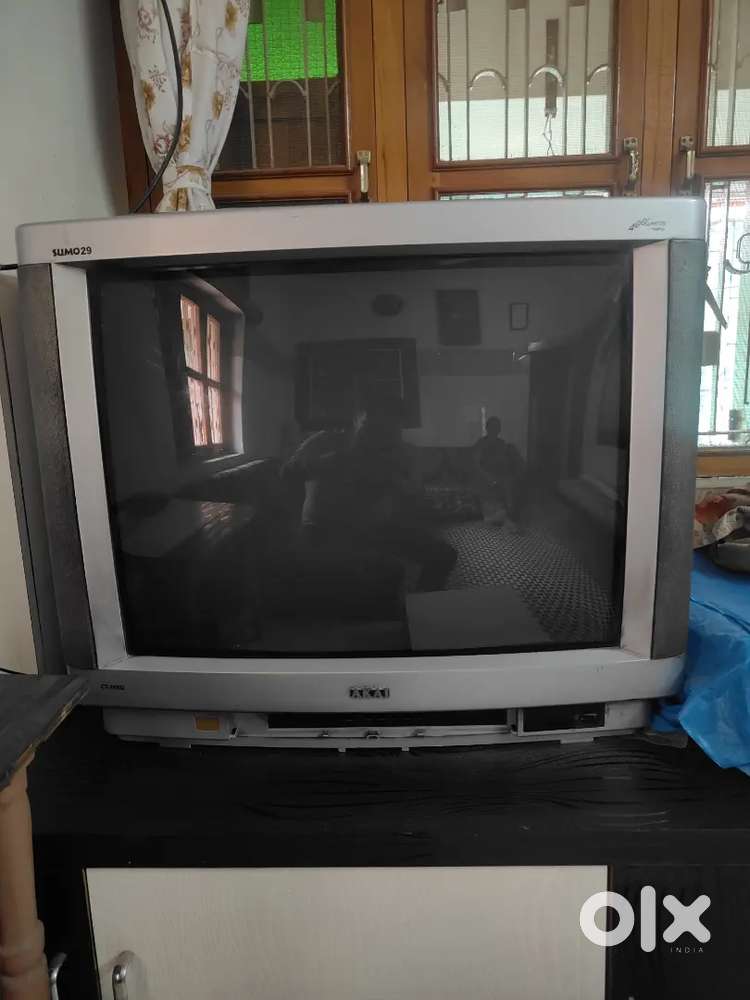 Akai Tv Sumo 400 wats pmpo