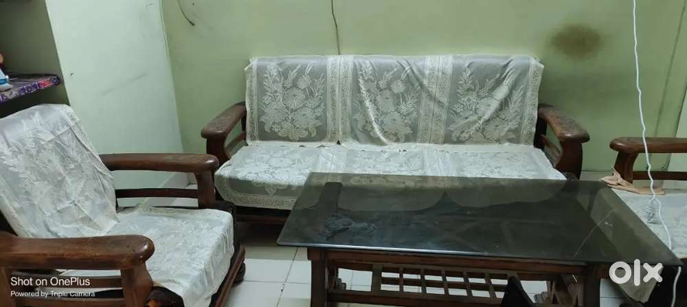 Full sahgon sofa set and and sahgon bed
