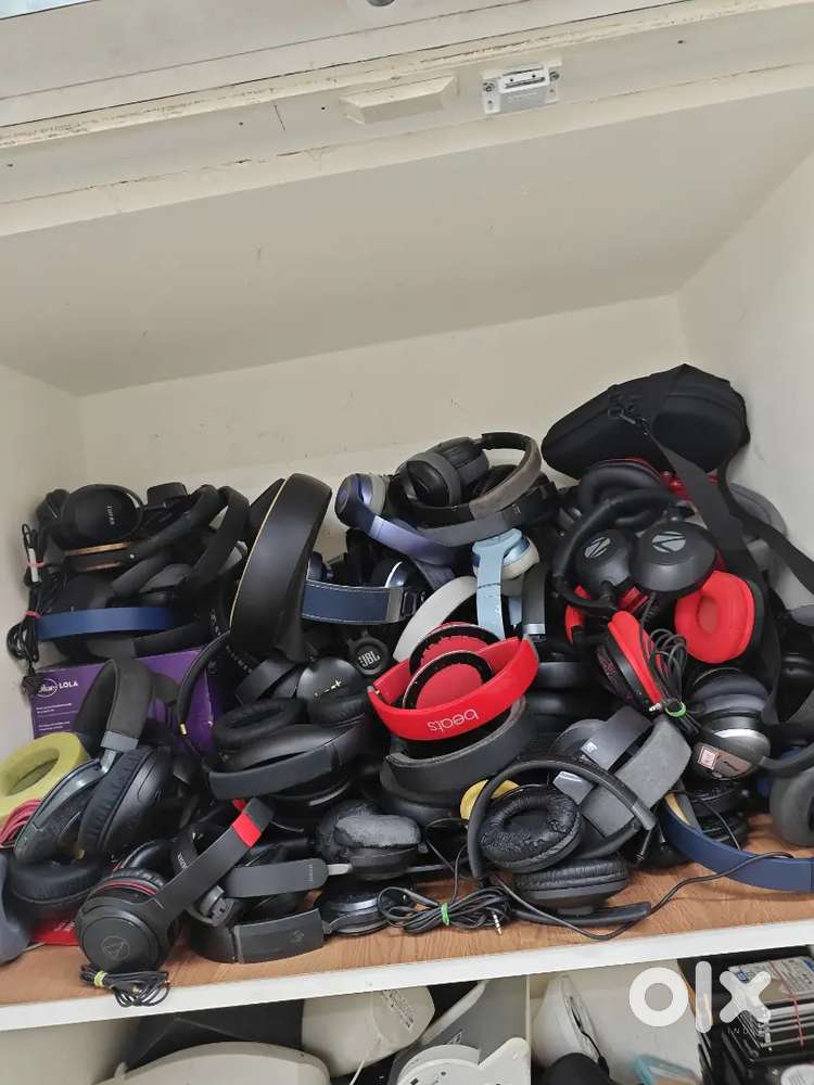 All Branded Headphones clearance sale