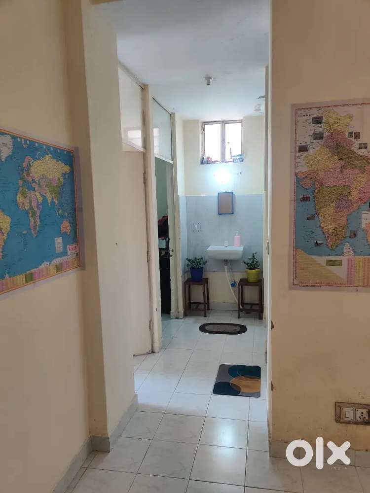 Need for flate flatmate