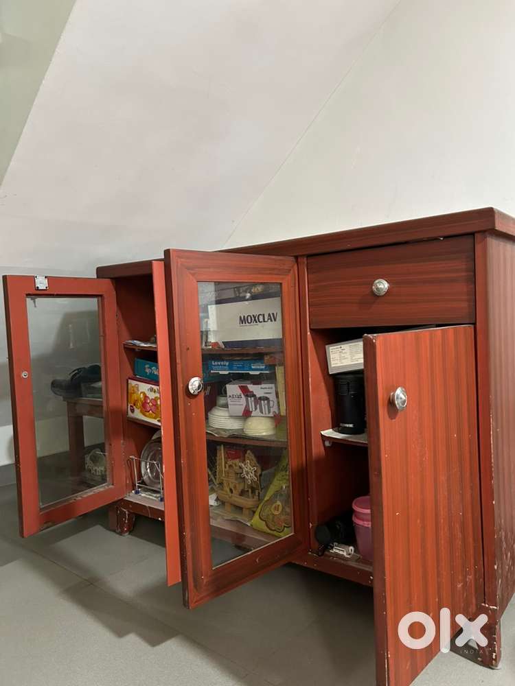 Wooden Cabinet in good condition