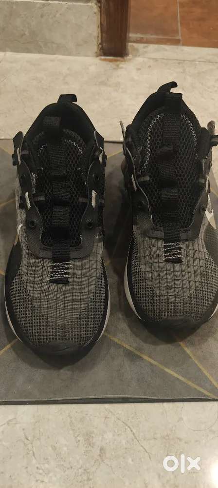 Nike Shoes for Sale (almost new)