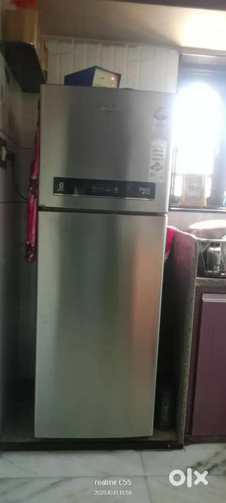 Whirlpool double door fridge in good condition