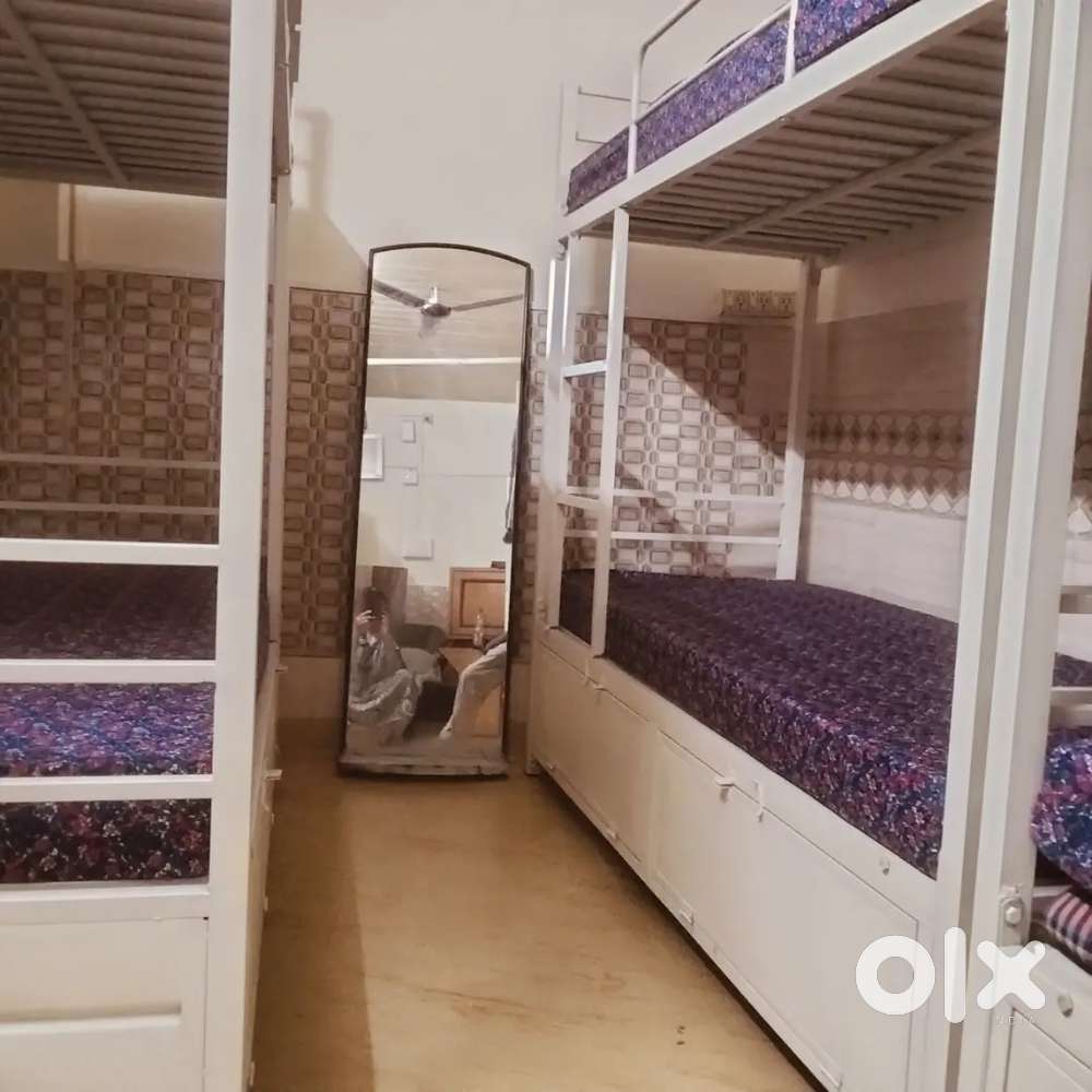 Neat and clean room good beds clean bedsheet