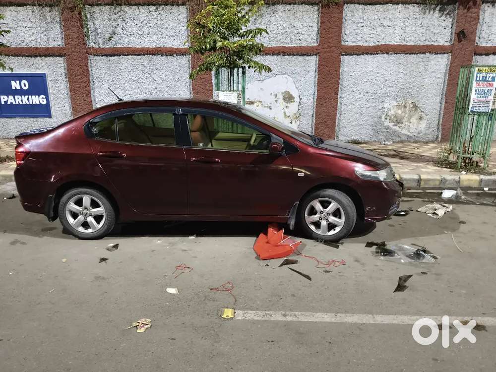 Honda City 2012 Petrol Well Maintained ultra luxury condition