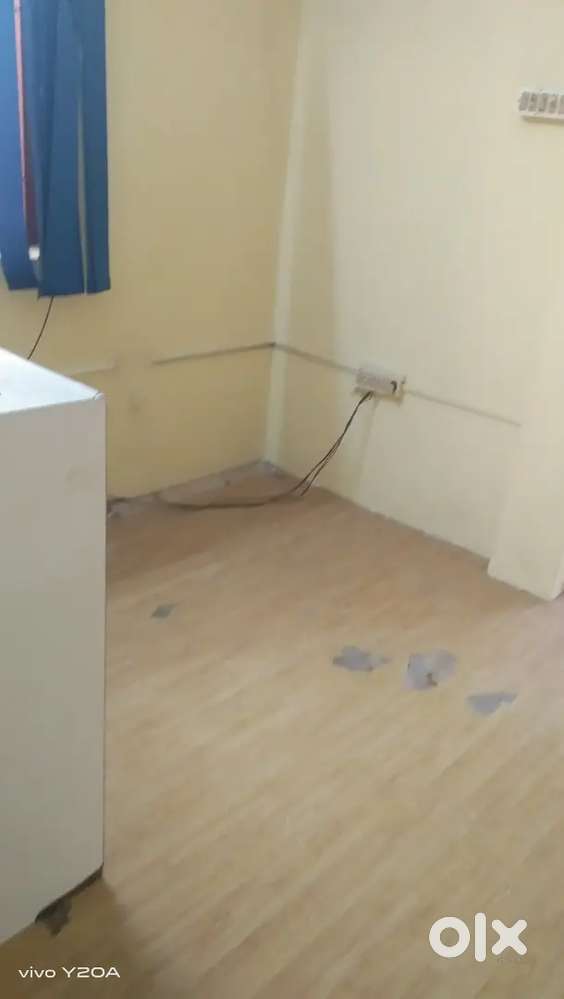 200sq single room office for rent