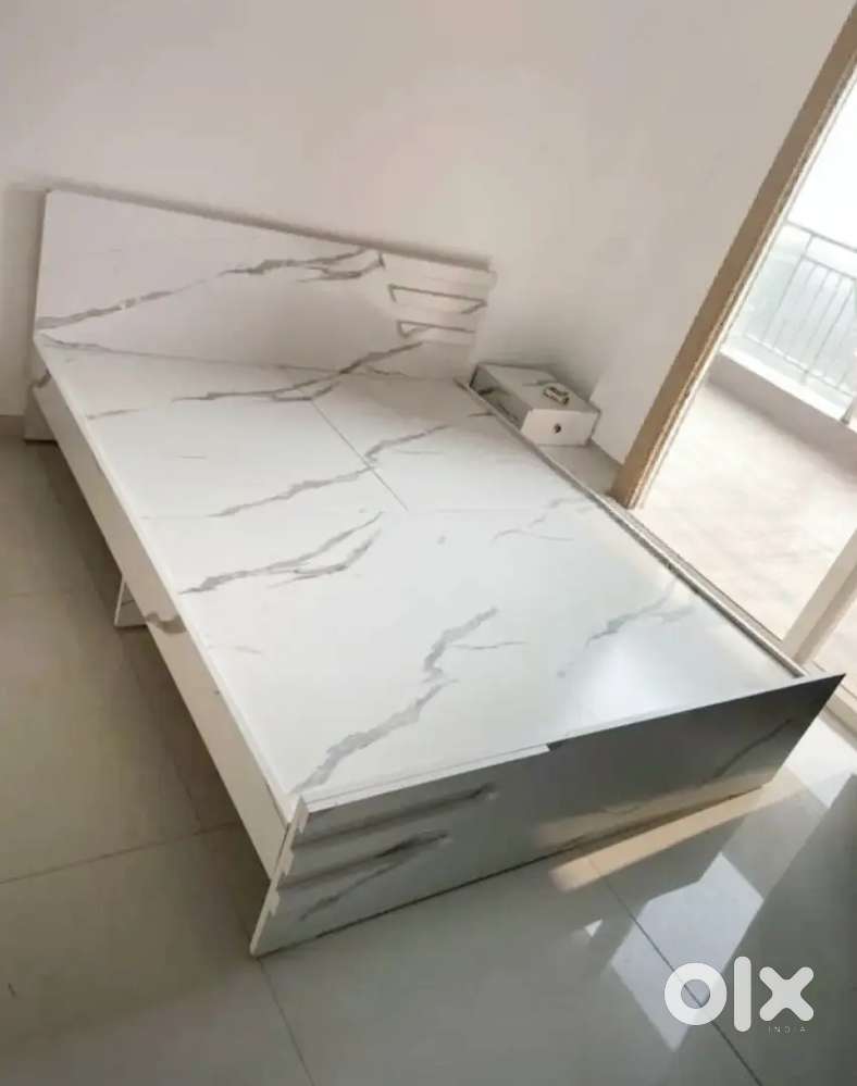 factory sell brand new Non storage bed marble finish.