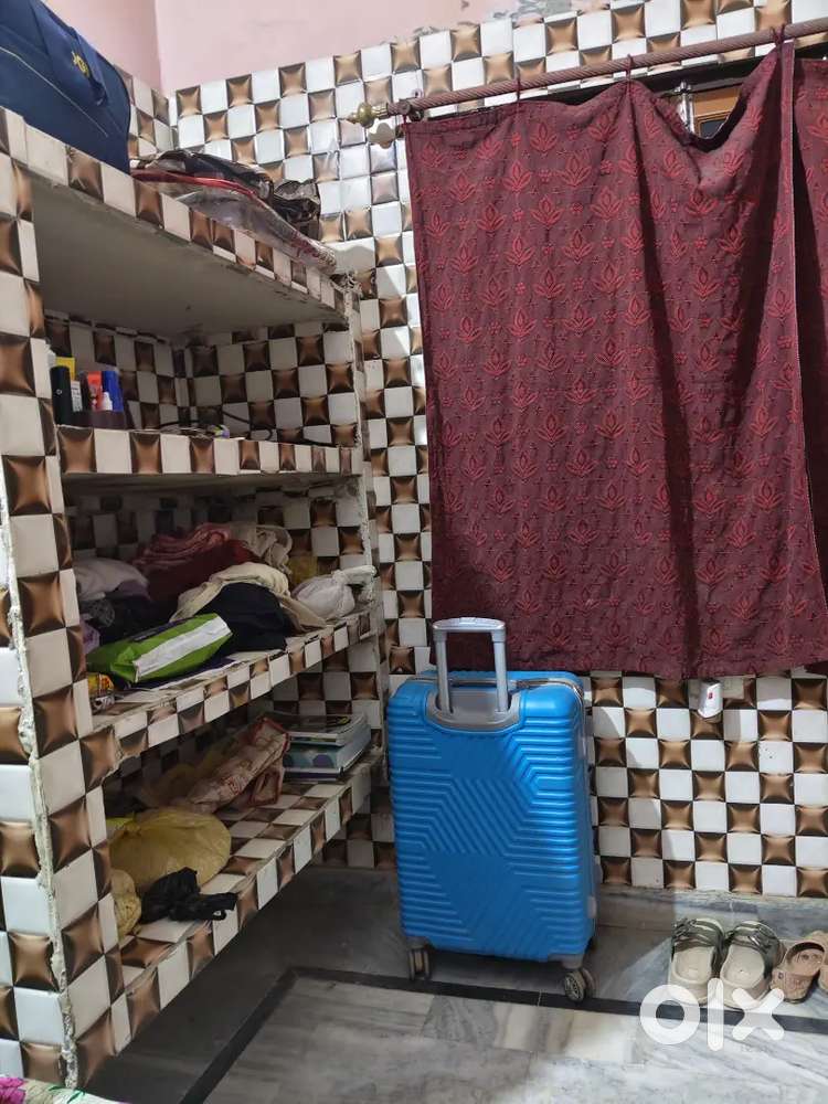 Need a girl roommate