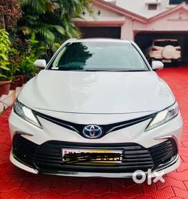 Toyota Camry 2023 Petrol Well Maintained