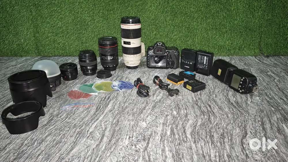 Canon 5 D Mark 4  ( full kit )
