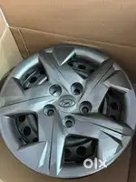 15 inch 5 hole 114pcd rims hyundai oem with wheel covers