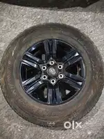 Bridgestone tyre with Alloy wheels for sale-5 nos- Fortuner