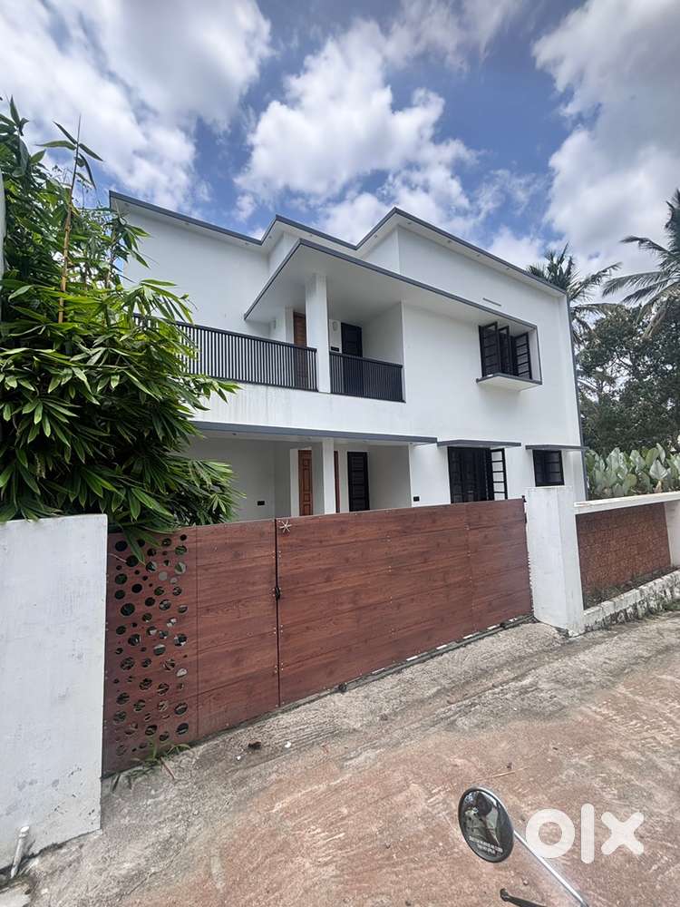 50lks(ngble)Perukavu/Thirumala/Tvpm/3cent/3bhk/80%loan ready/No Broker