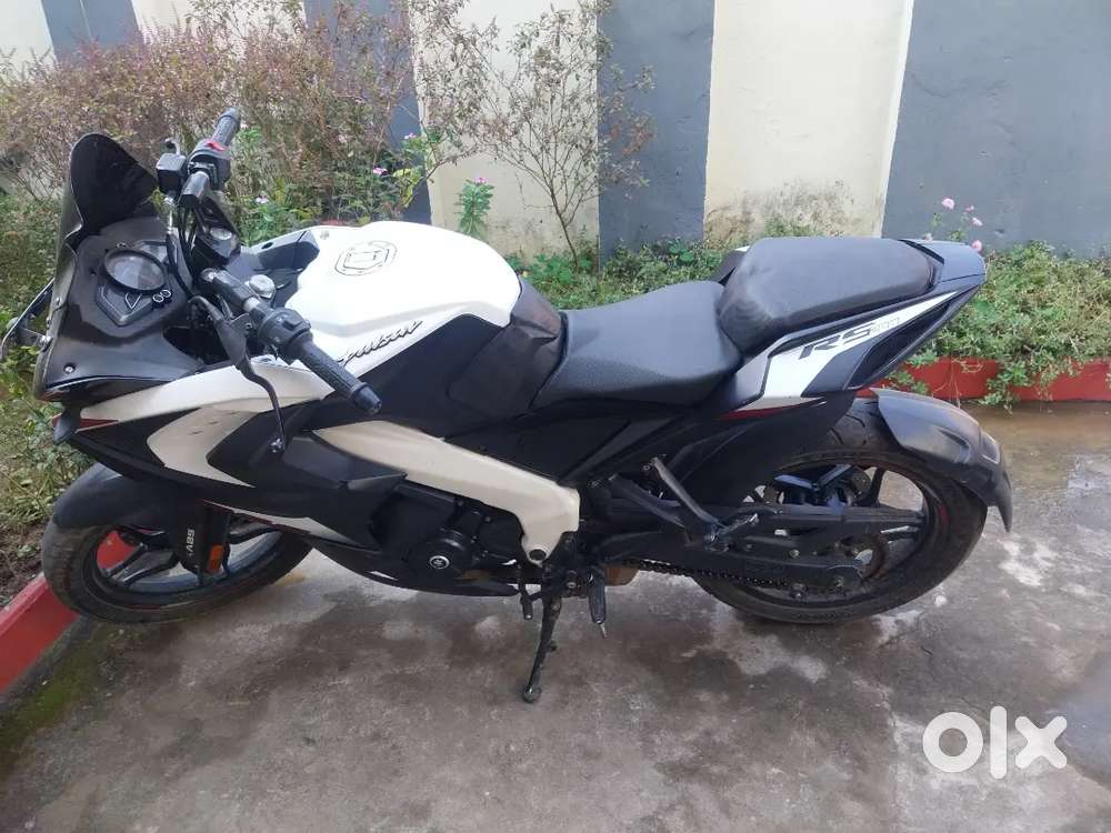 Brand new well maintained rs200