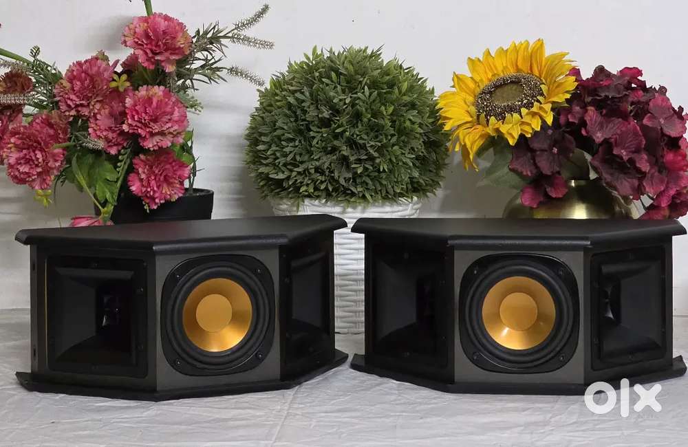 Klipsch RS-10 Wide Surround Speakers Acoustic suspension Excellent wor