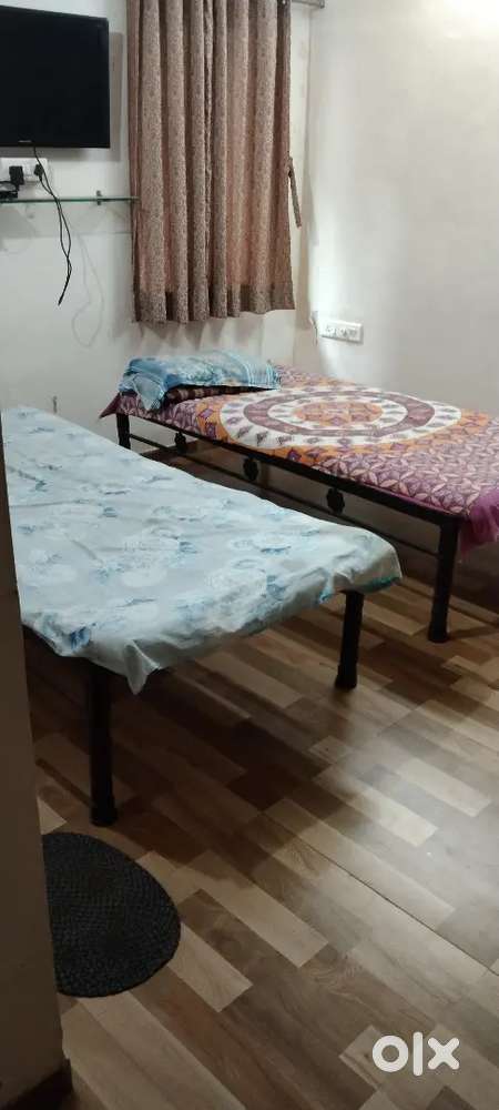 Naryan Bhuvan Ravpura tavar