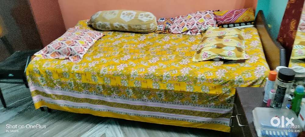 Single Bed with Mattress