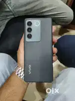 Vivo v27 8gb 8gb external 128gb storage, 4 months old urgent sell