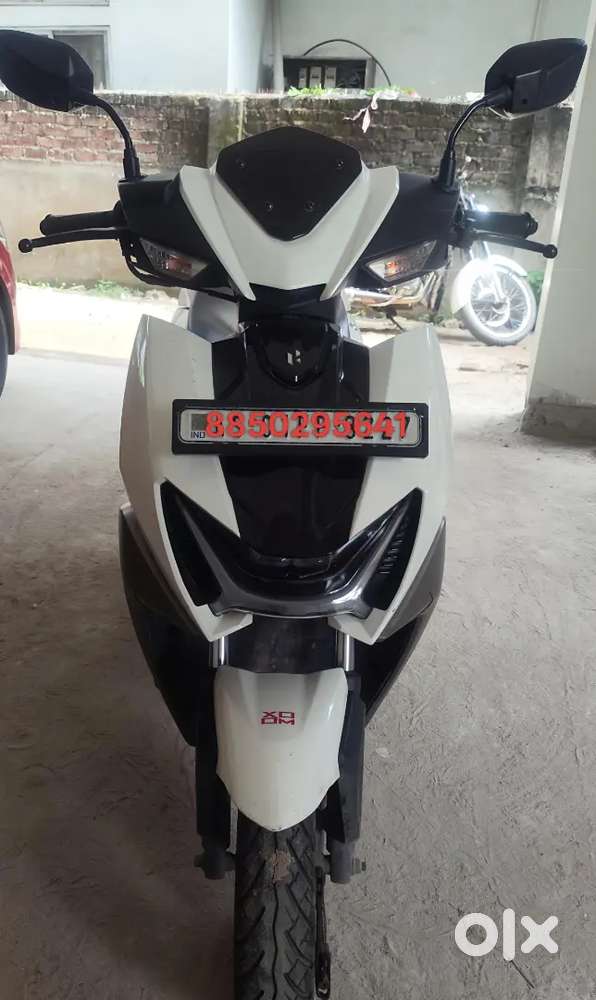 Hero Xoom scooty is on showroom condition.Not negotiable