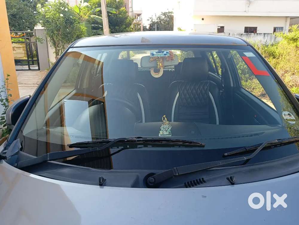 Car - Swift 2015 VXI Petrol